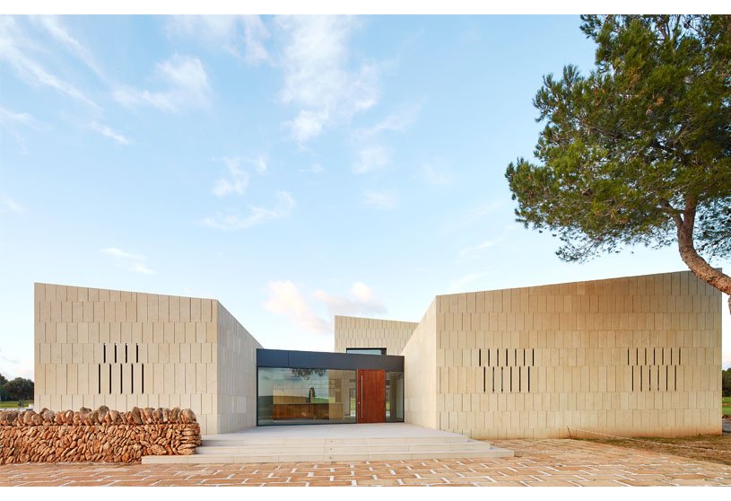 Stone Clubhouse | GRAS Reynés Arquitectos