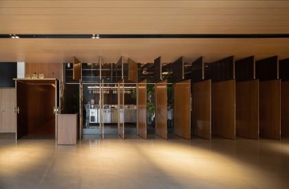 Man Chao Hui | Various Associates