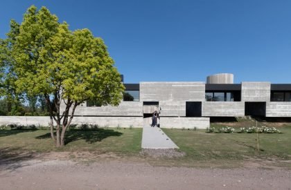 Casa Mono | Patio Estudio