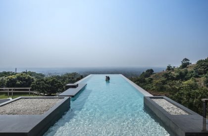 Aurelia - House under a pool | Shroffleon