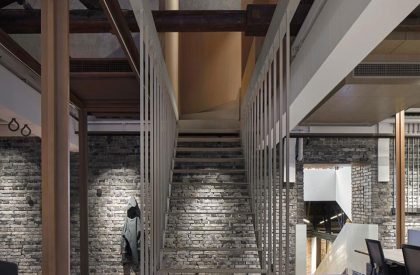 Canada Goose | RooMoo