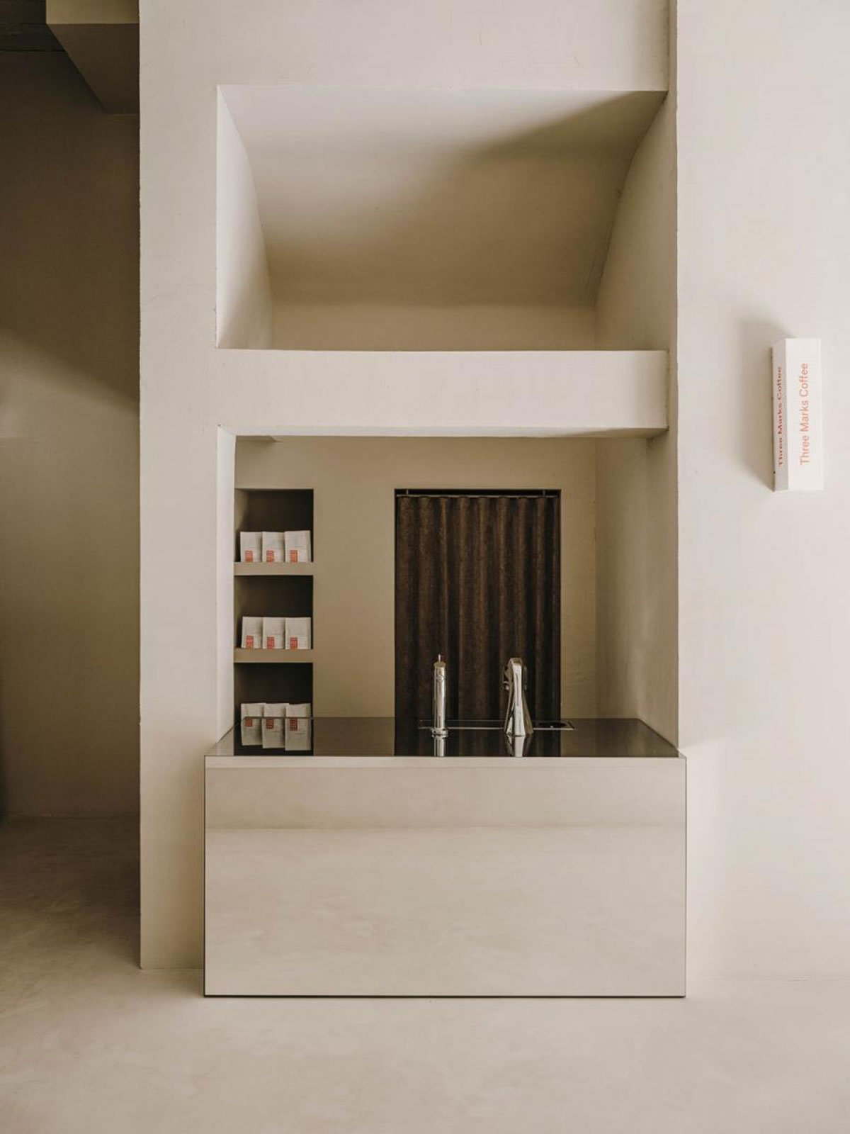 Six N. Five | Isern Serra