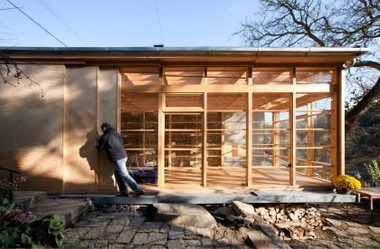 Studio above the river | HAMR Huť Architektury Martin Rajniš