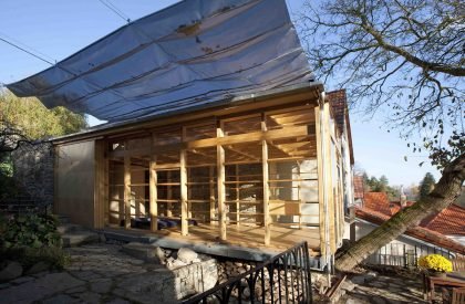 Studio above the river | HAMR Huť Architektury Martin Rajniš