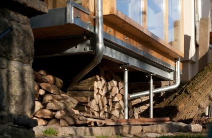 Studio above the river | HAMR Huť Architektury Martin Rajniš