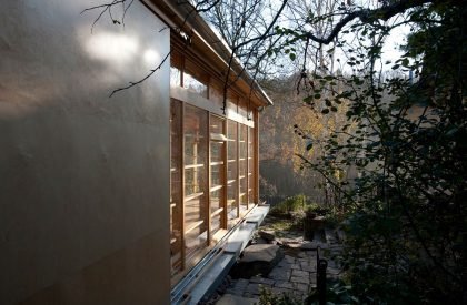 Studio above the river | HAMR Huť Architektury Martin Rajniš