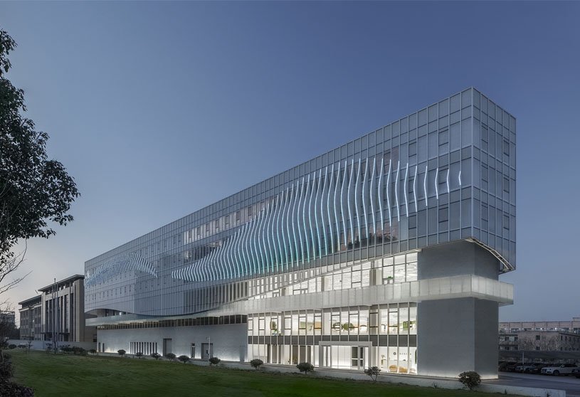 é é é – BSH Headquarters | Greater Dog Architects