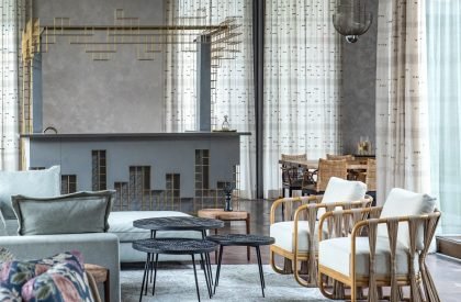 Earth and Glass House | Studio Lotus