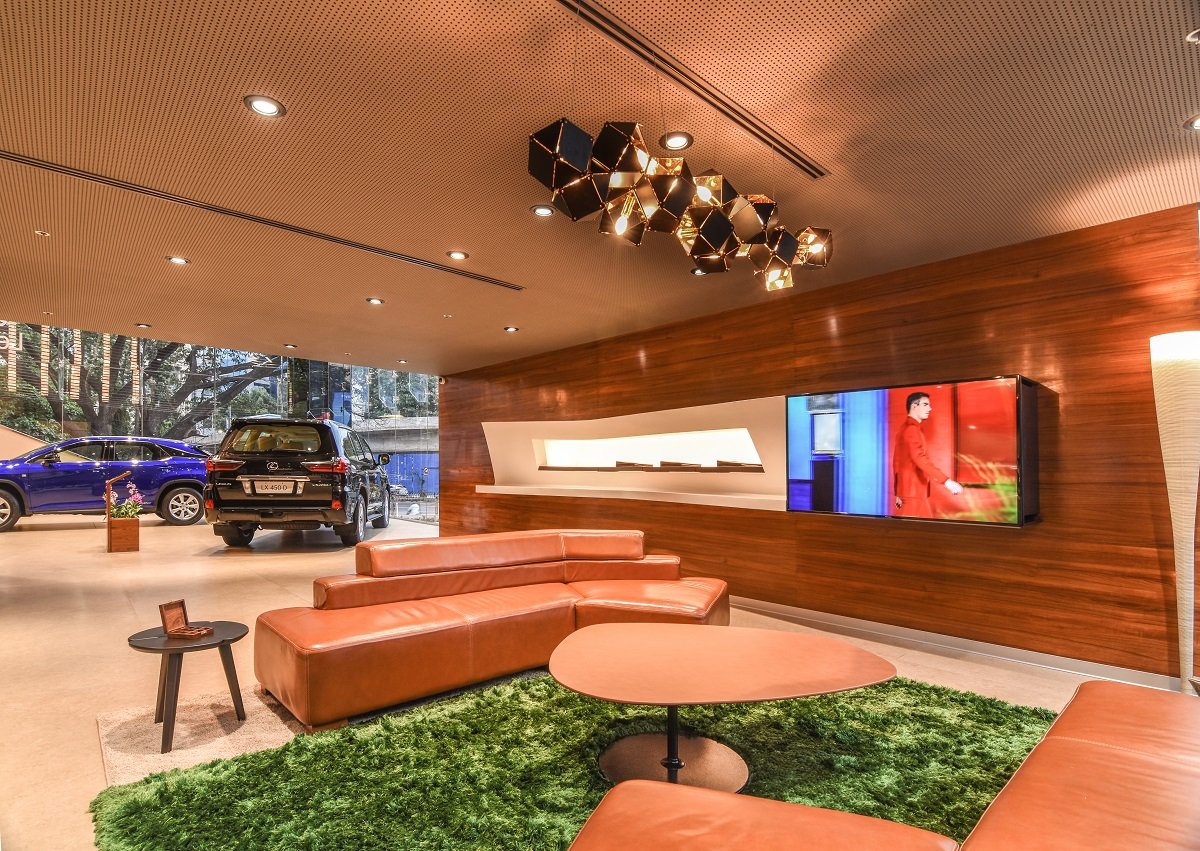 Lexus showroom | DS2 architecture