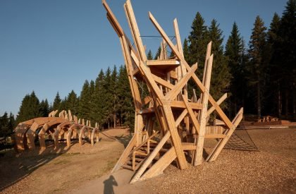 Pecka Playscape | Molo Architekti + Matěj Hájek