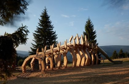 Pecka Playscape | Molo Architekti + Matěj Hájek
