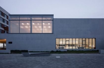 Cangzhou Mingzhu International Clothing Industry Characteristic Town’s Service Community | y.ad Studio