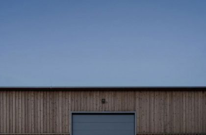 Three Houses and a Yard Under Lysá Hora | Papousek & Silhan Architects