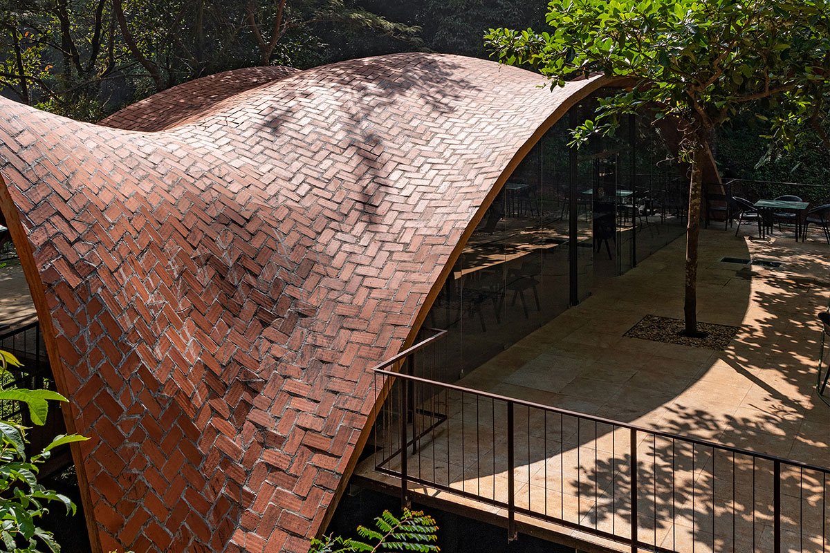 DevaDhare Dining Space | Play Architecture