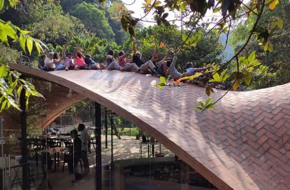 DevaDhare Dining Space | Play Architecture