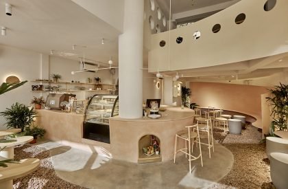 SEPTEMBER COFFEE 2 | Red5Studio + Ben Decor