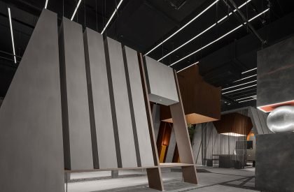 VALPAINT Exhibition Hall | Salone Del Salon