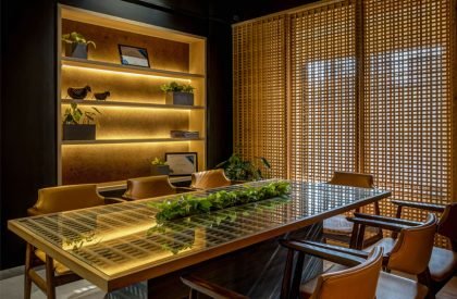 The Curved Wall | Studio Infinity