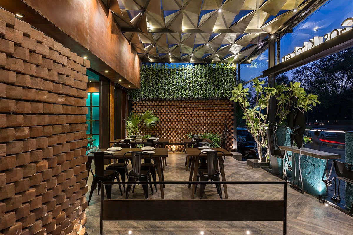 Amigos Kitchen | Amruta Daulatabadkar Architects