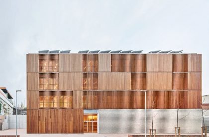 Centre For Community Life In Trinitat Vella | Haz Arquitectura