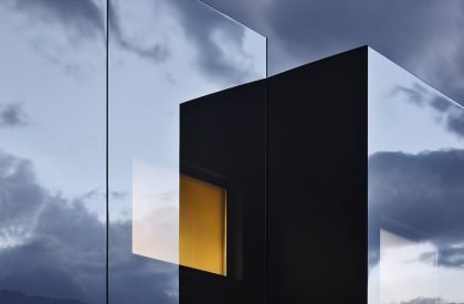 Mirror Houses | Peter Pichler Architecture