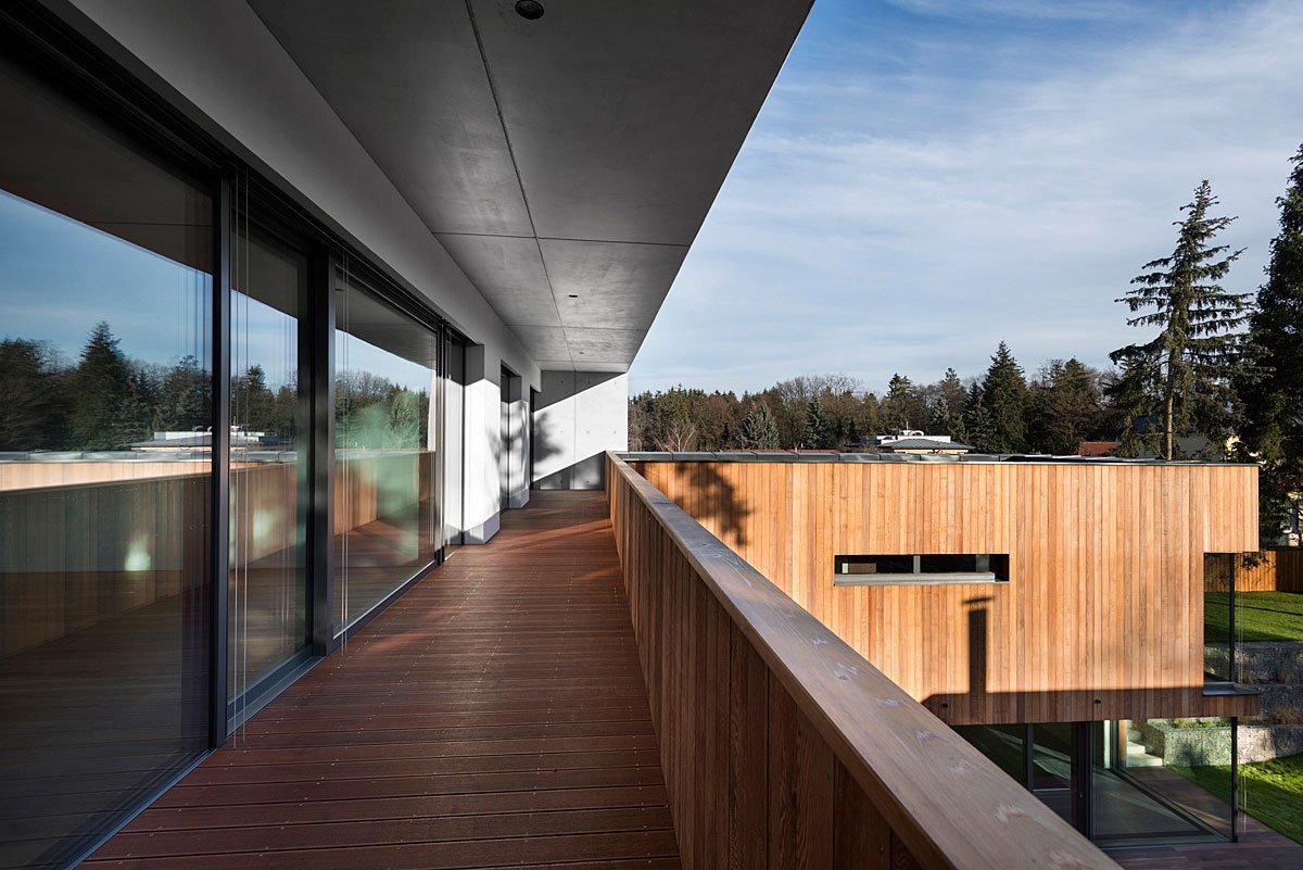 VILLA IN PRŮHONICE | Aulik Fiser Architekti