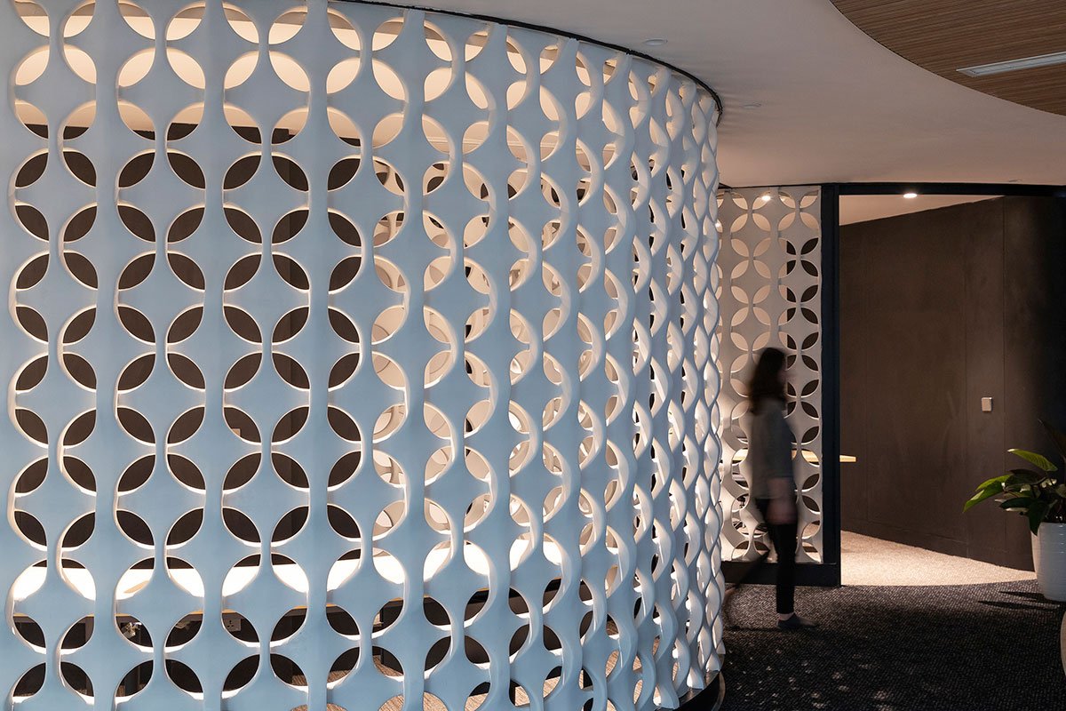 Woven Screen Office | Takashi Niwa Architects