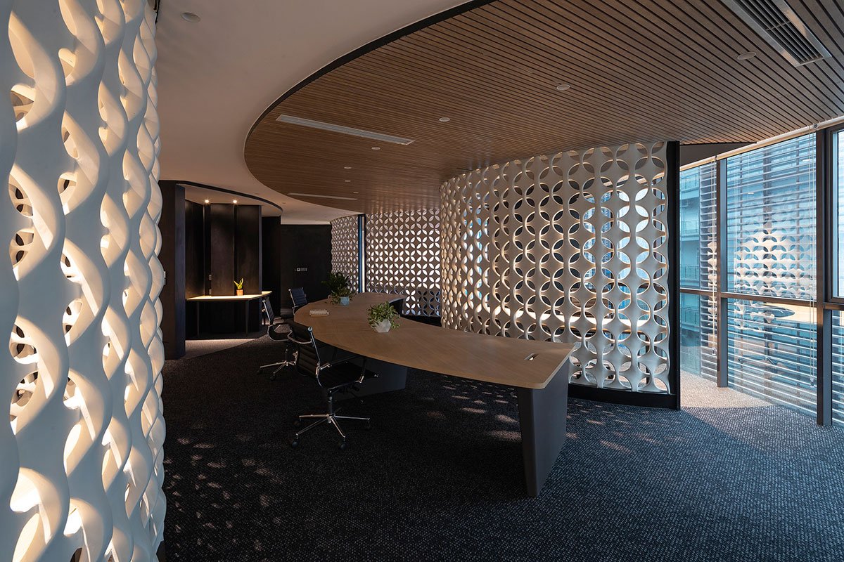 Woven Screen Office | Takashi Niwa Architects