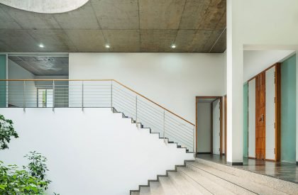 The Hunkered House | LIJO.RENY.architects