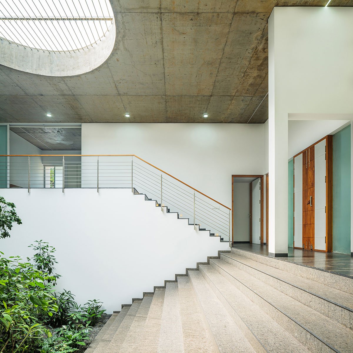 The Hunkered House | LIJO.RENY.architects