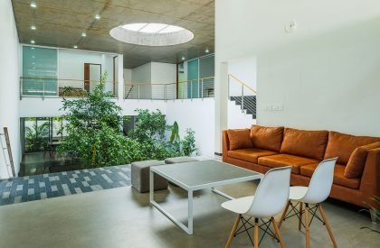 The Hunkered House | LIJO.RENY.architects