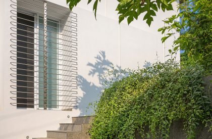 The Hunkered House | LIJO.RENY.architects