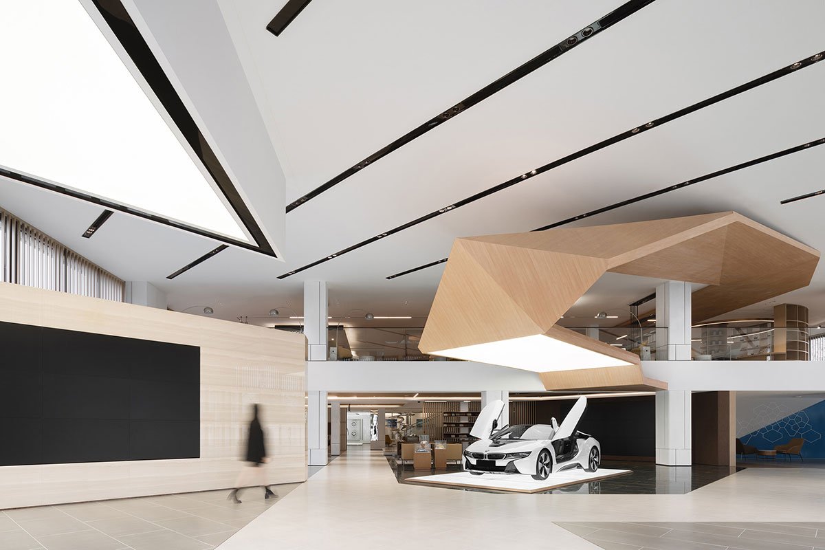 BMW Experience Center | ARCHIHOPE - ArchiDiaries