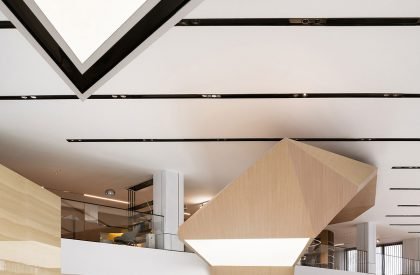 BMW Experience Center | ARCHIHOPE