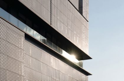 BMW Experience Center | ARCHIHOPE