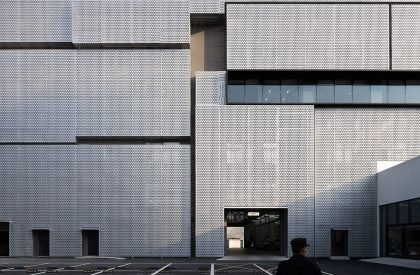 BMW Experience Center | ARCHIHOPE