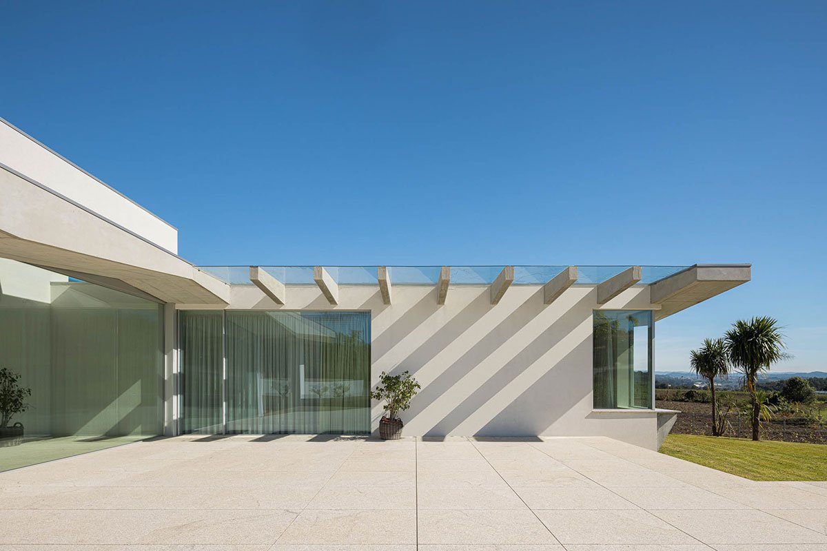 Casa Em Brufe | OVAL