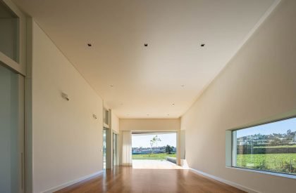 Casa Em Brufe | OVAL