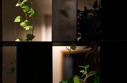 Office with Four Screens | ARPA Design + Dhulia Architecture Design Studio