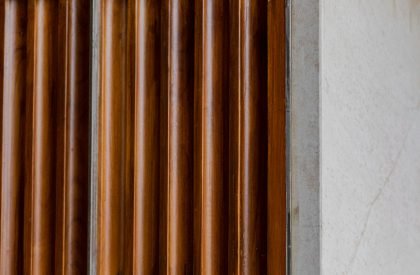 Office with Four Screens | ARPA Design + Dhulia Architecture Design Studio