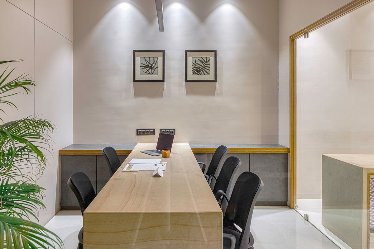 Office with Four Screens | ARPA Design + Dhulia Architecture Design Studio