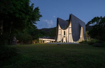 The Levitated Curtain – Xi Hall | Say Architects