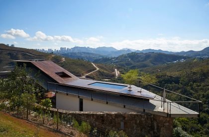 Inclined Slab House | TETRO Arquitetura