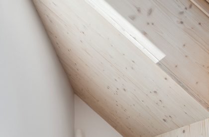 Lipno Lakeside Cabin | Les Archinautes