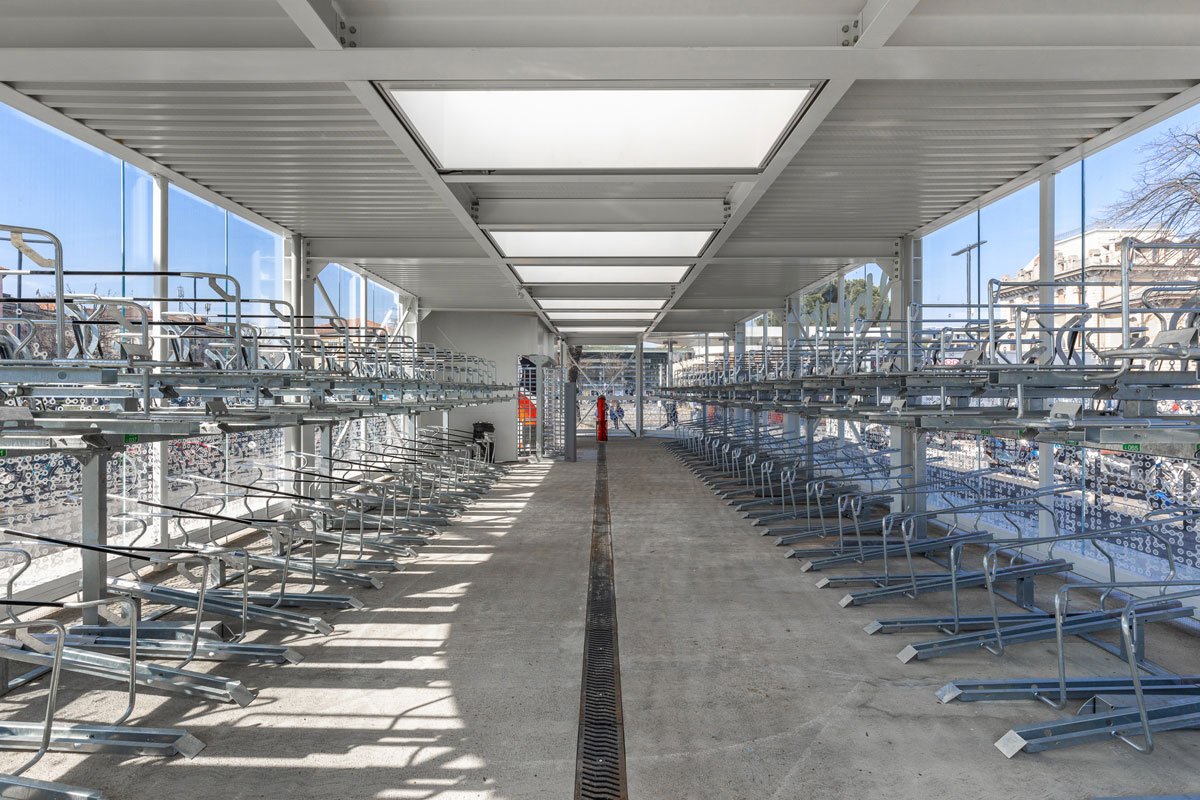 Glowing Bicycle station in Bergamo | Studio Capitanio Architetti