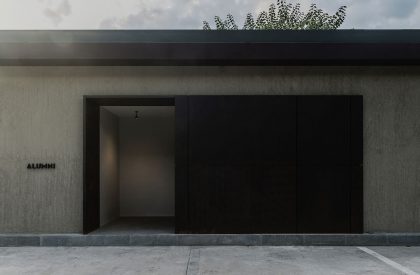 A Lab Under Vintage Roof_ ALUMNI Chengdu Space Design | Fon Studio
