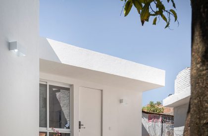 A Roof for Gaby | Cotaparedes Arquitectos