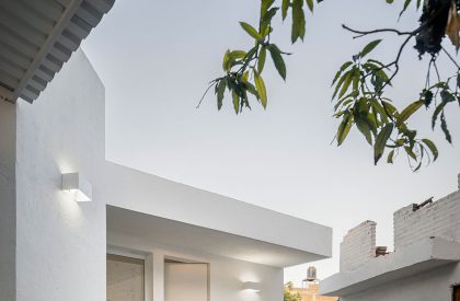 A Roof for Gaby | Cotaparedes Arquitectos