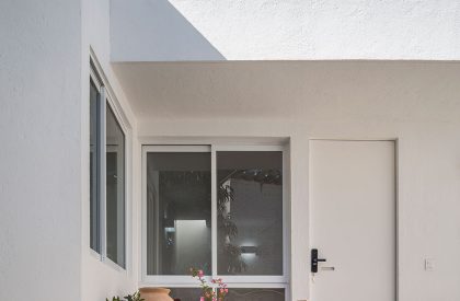 A Roof for Gaby | Cotaparedes Arquitectos