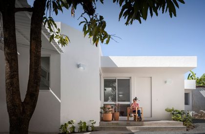 A Roof for Gaby | Cotaparedes Arquitectos